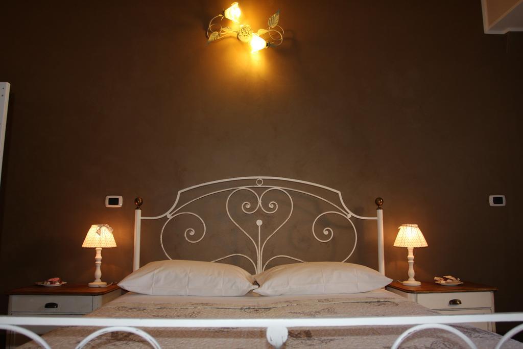 B&B Cascina Barolo Turim Quarto foto