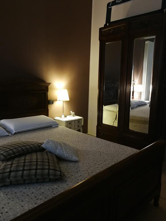 B&B Cascina Barolo Turim Exterior foto